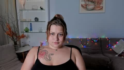 NORA online show from July 28, 9:03 pm