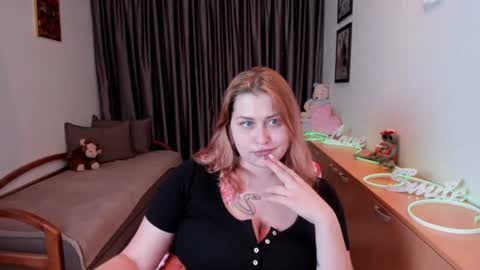 NORA online show from June 24, 8:27 pm
