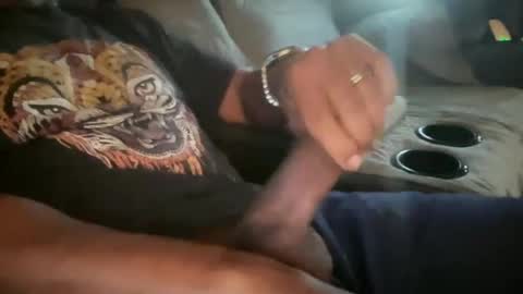 nostringfun online show from June 17, 2:22 pm