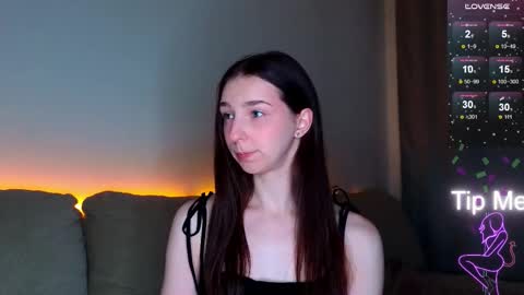 Hello My name is Helene NTMU  Finger up if u like what u see online show from February 15, 2:16 pm