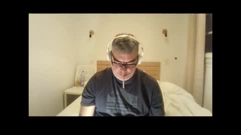 sweet bear online show from May 7, 9:43 pm