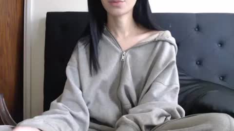 Olivia online show from November 4, 5:03 pm