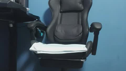 nowandimmediately online show from March 17, 10:37 pm