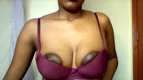 happie online show from January 14, 7:22 pm