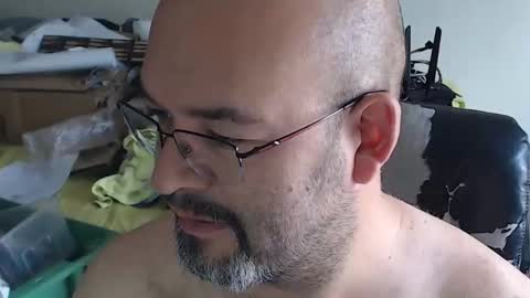 Snapshot of nuevoshowgranlattino chatting on October 9, 9:20 pm nuevoshowgranlattino online show from October 9, 9:20 pm