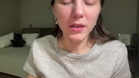 Ema online show from March 7, 9:15 pm