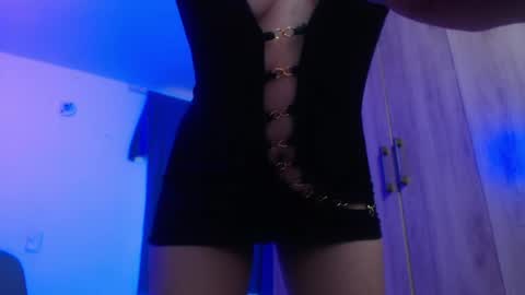 NyahMackenzie online show from April 29, 10:25 pm