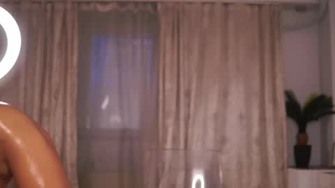 nyrobinova online show from February 28, 10:20 am