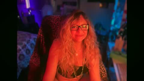 nyxxen online show from March 13, 4:49 am