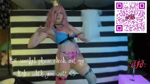 Pepper online show from March 25, 11:00 pm