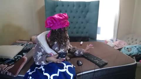 obsessedmimi online show from June 5, 7:03 am