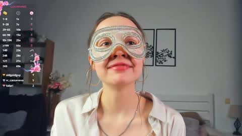 Elis online show from May 2, 9:09 pm