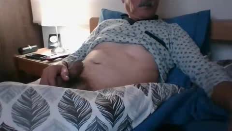 ocorrea online show from April 28, 4:06 am