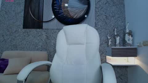 Snapshot of octavia_rouse chatting on September 13, 7:27 pm independent model online show from September 13, 7:27 pm