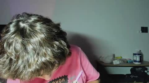 Evie online show from May 2, 3:40 pm