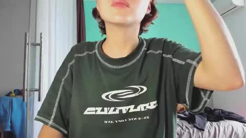 Evie online show from February 10, 8:09 am