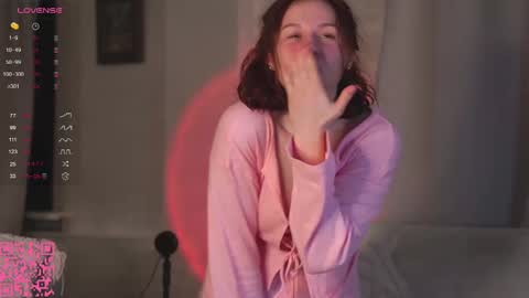 Selena online show from March 8, 9:40 pm