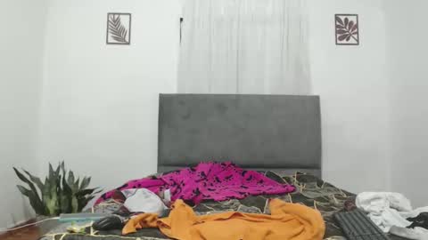 Val online show from October 29, 7:58 pm