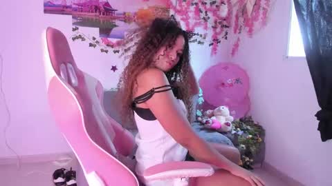 Odette  online show from September 12, 7:49 pm