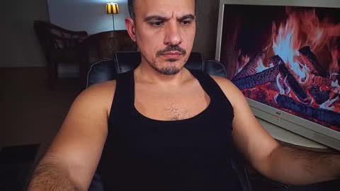 officeman7 online show from January 16, 4:07 pm