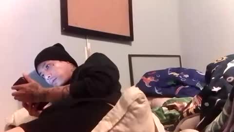 officialfoe online show from November 24, 7:07 am