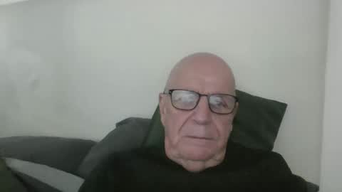 oggi95 online show from November 10, 3:15 pm