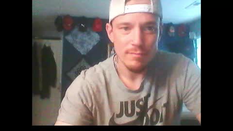 who dares  toss me some  tips lets have fun online show from March 3, 12:26 am