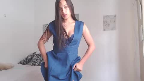 ohanna_ online show from February 26, 3:43 pm