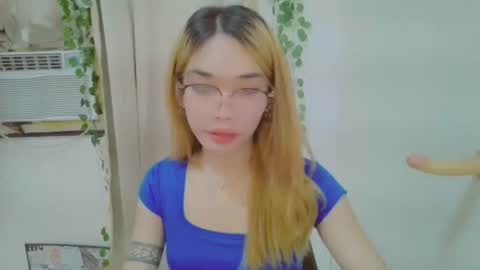 Snapshot of ohmyalessandraxcx chatting on October 7, 10:33 am ohmyalessandraxcx online show from October 7, 10:33 am