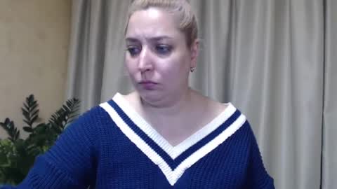 Snapshot of ohsweetiren chatting on January 29, 10:27 am Iren online show from January 29, 10:27 am