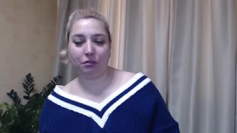 Snapshot of ohsweetiren chatting on February 2, 6:36 am Iren online show from February 2, 6:36 am