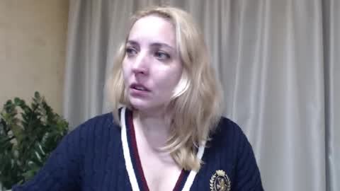 Mari online show from March 1, 1:04 pm