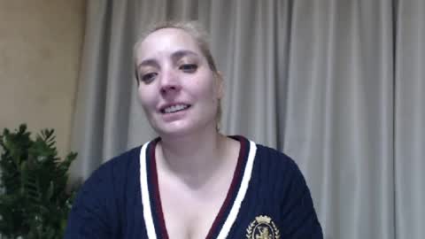 Mari online show from April 24, 2:52 pm
