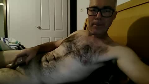 oiledcouple1 online show from August 4, 7:26 am