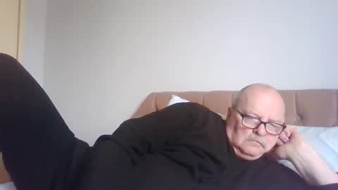 old_fkrr_ online show from February 22, 11:57 am