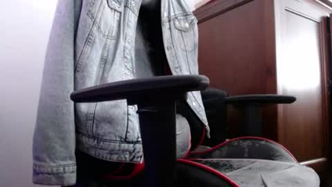 oldwolfman online show from July 2, 4:01 pm