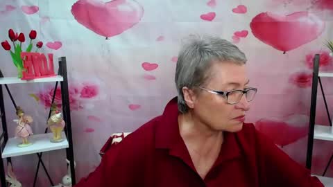 OlgaLuck online show from May 12, 5:38 am