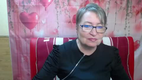 OlgaLuck online show from May 1, 5:56 am