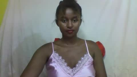 olinah610 online show from January 16, 5:11 pm