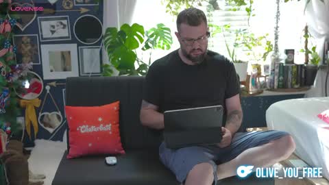 Olive online show from May 9, 4:24 pm