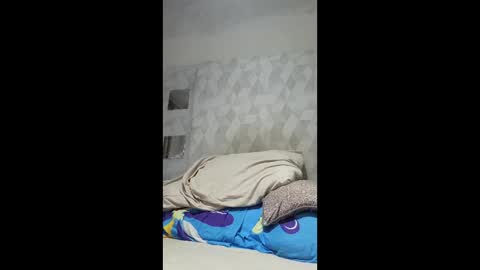 oliver91836 online show from May 18, 12:22 pm