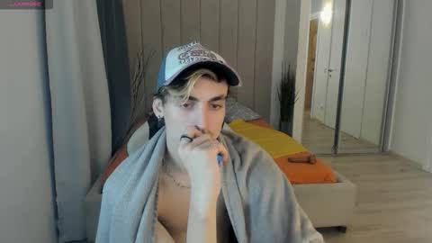 OLIVER MARTINEZ online show from September 20, 8:12 pm