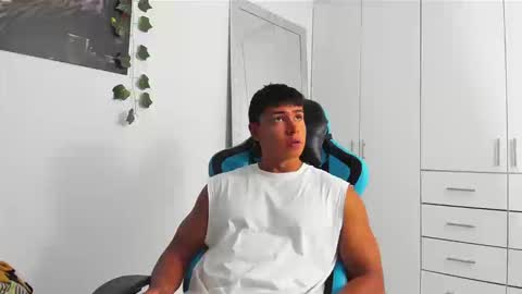 Oliver bray online show from September 11, 1:40 am