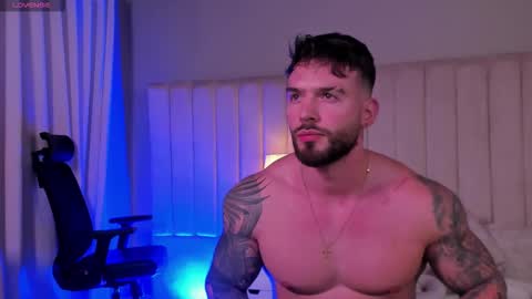 oliver_colt__ online show from March 21, 2:17 am