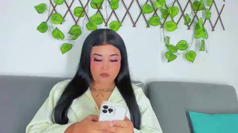 HansOliver online show from March 31, 4:02 am