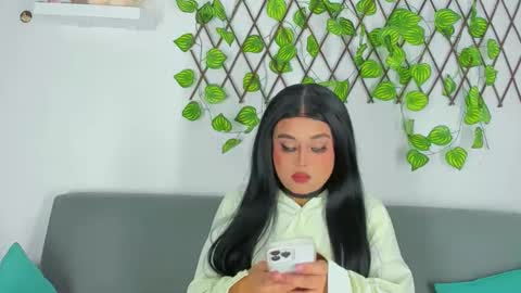 HansOliver online show from March 28, 3:41 am