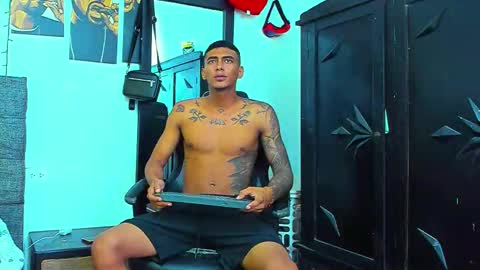 oliver_smith_2 online show from November 25, 7:56 pm