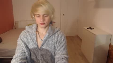 Oliver online show from November 28, 2:08 am