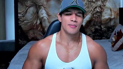 oliver_tommy online show from November 30, 12:34 pm