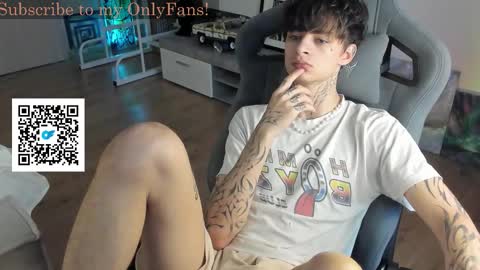 Snapshot of oliverrgroove chatting on September 10, 2:40 pm oliverrgroove online show from September 10, 2:40 pm